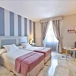 Hotel Alcazar De La Reina 4*