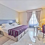 Hotel Alcazar De La Reina 4*