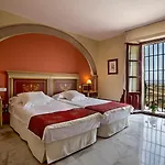 Hotel Alcazar De La Reina