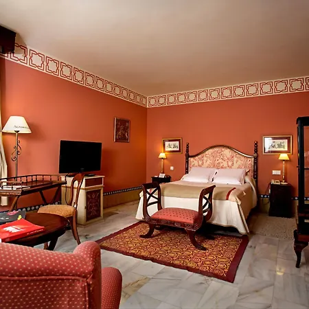 Alcazar De La Reina 4* Кармона