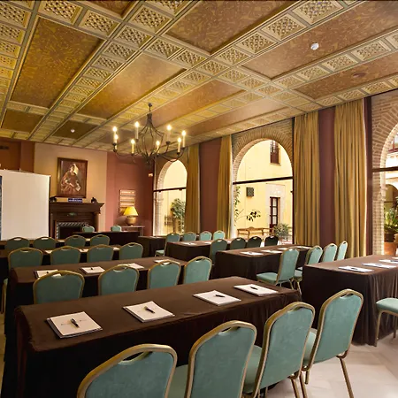 Alcazar De La Reina Hotel 4*