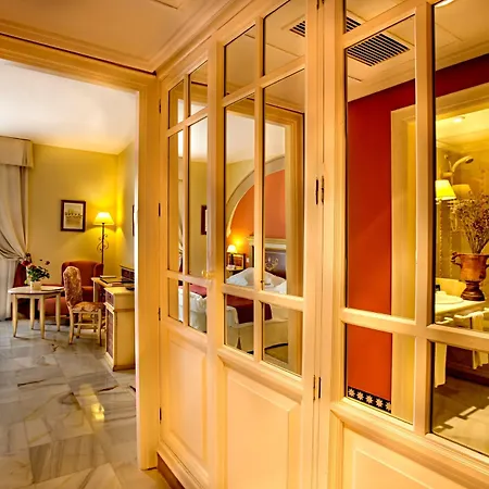 Alcazar De La Reina Hotel 4*