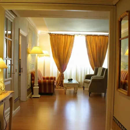 Hotel Alcazar De La Reina