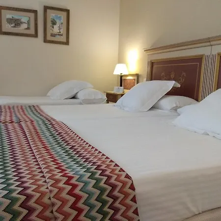 Alcazar De La Reina Hotel